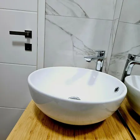Apartma Tul